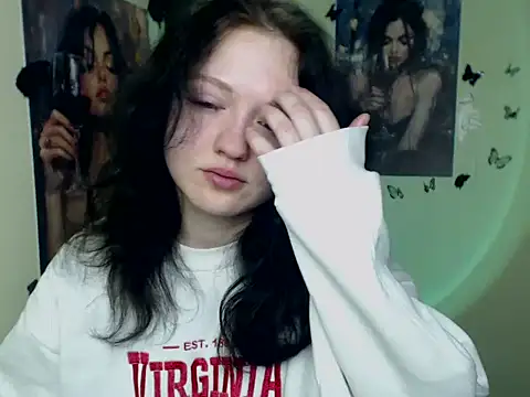 LadyAlice  online show from February 11, 2026, 6:40 am