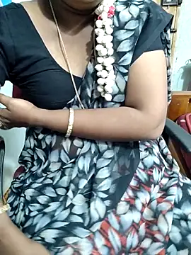 Snapshot of lolida69thamil chatting on October 9, 2025, 3:54 pm lolida69thamil online show from October 9, 2025, 3:54 pm