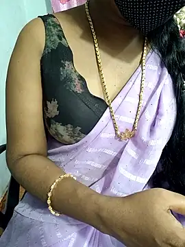 Snapshot of lolida69thamil chatting on May 9, 2026, 5:01 am lolida69thamil online show from May 9, 2026, 5:01 am
