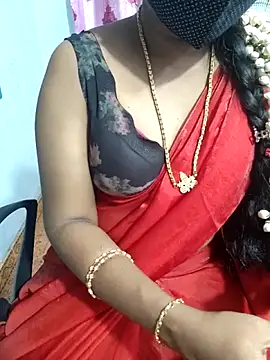 Snapshot of lolida69thamil chatting on May 17, 2026, 5:05 am lolida69thamil online show from May 17, 2026, 5:05 am