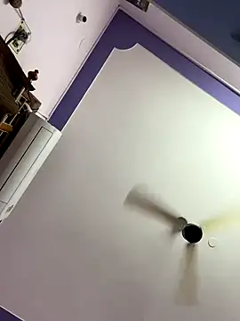 VVcouple online show from September 29, 2025, 6:13 pm