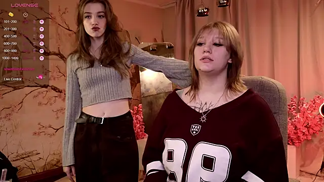 Snapshot of Morvelyn chatting on November 24, 2025, 2:17 pm Morvelyn online show from November 24, 2025, 2:17 pm