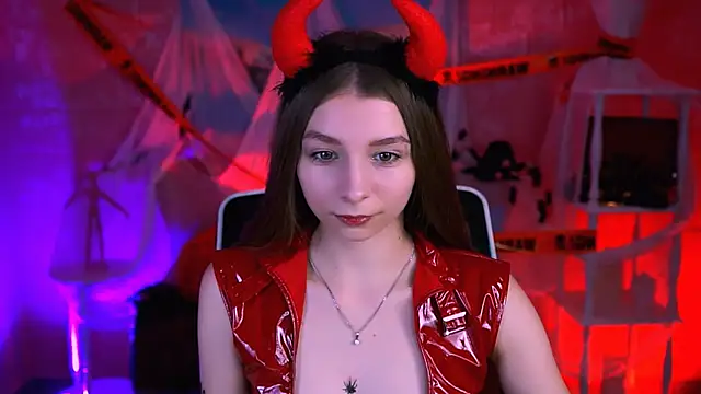 Snapshot of JulieDaniel chatting on October 30, 2025, 4:58 am JulieDaniel online show from October 30, 2025, 4:58 am