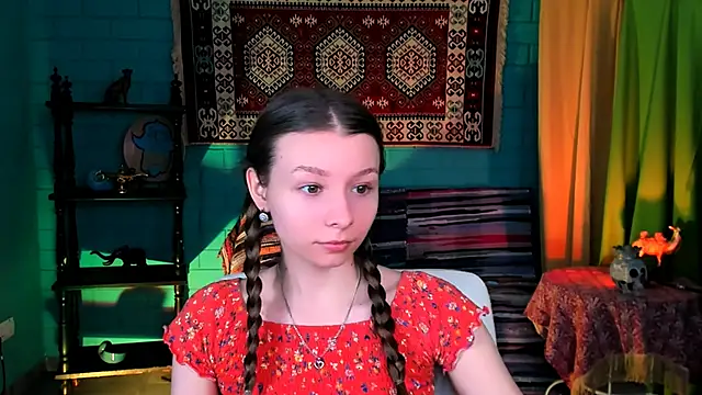 Snapshot of JulieDaniel chatting on November 27, 2025, 4:14 am JulieDaniel online show from November 27, 2025, 4:14 am