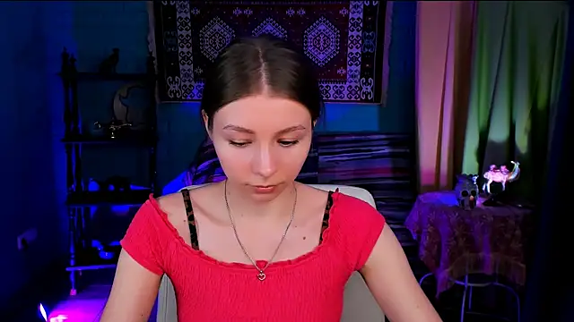 Snapshot of JulieDaniel chatting on December 1, 2025, 8:19 am JulieDaniel online show from December 1, 2025, 8:19 am