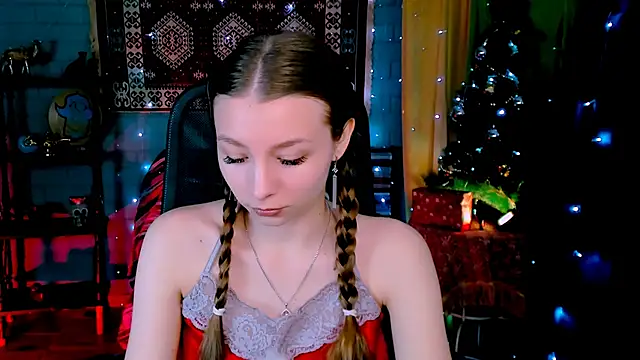 Snapshot of JulieDaniel chatting on January 15, 2026, 4:06 am JulieDaniel online show from January 15, 2026, 4:06 am