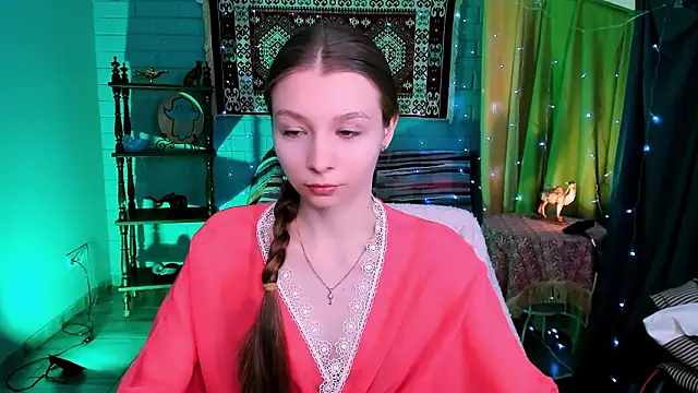 Snapshot of JulieDaniel chatting on March 21, 2026, 4:17 am JulieDaniel online show from March 21, 2026, 4:17 am