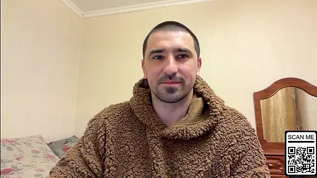 Snapshot of Hard_to_Obey chatting on March 5, 2026, 6:15 pm Hard to Obey online show from March 5, 2026, 6:15 pm