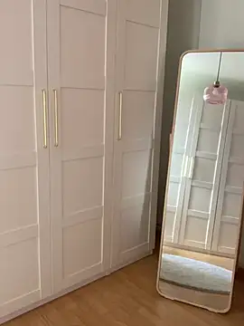 chloedlm5 online show from March 28, 2026, 11:43 am