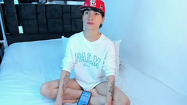 Snapshot of Thiago_Divine_ chatting on September 10, 2025, 1:00 pm Thiago Divine online show from September 10, 2025, 1:00 pm