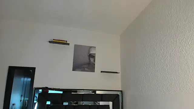 Snapshot of Thiago_Divine_ chatting on September 11, 2025, 1:11 pm Thiago Divine online show from September 11, 2025, 1:11 pm