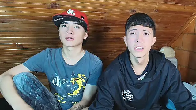 Snapshot of Thiago_Divine_ chatting on November 3, 2025, 8:32 pm Thiago Divine online show from November 3, 2025, 8:32 pm