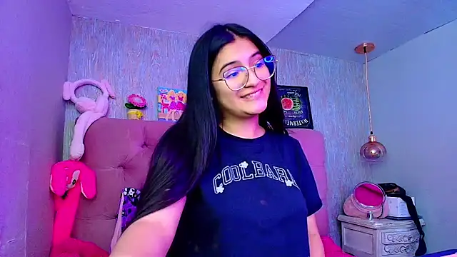 laurenelove online show from December 19, 2025, 3:24 am