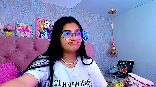 laurenelove online show from January 15, 2026, 4:39 am