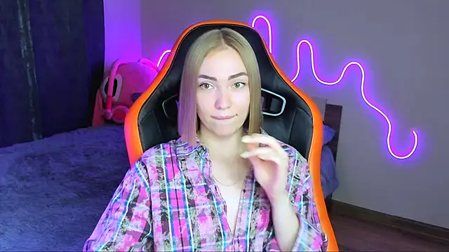 LaraKrein lk online show from October 16, 2025, 4:19 pm