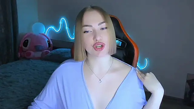 LaraKrein lk online show from March 1, 2026, 2:08 pm