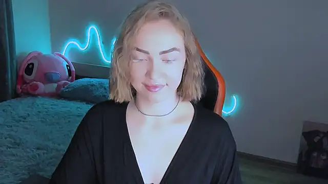 LaraKrein lk online show from March 15, 2026, 2:45 pm