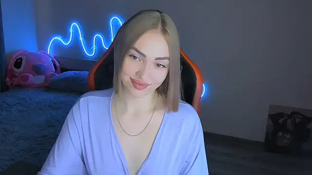 LaraKrein lk online show from April 5, 2026, 2:14 pm