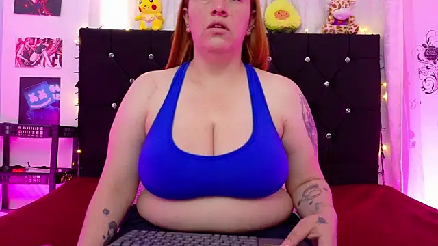 Snapshot of queen_marifer chatting on October 9, 2025, 12:03 pm queen marifer online show from October 9, 2025, 12:03 pm