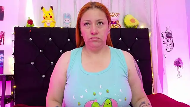 Snapshot of queen_marifer chatting on October 10, 2025, 11:20 am queen marifer online show from October 10, 2025, 11:20 am