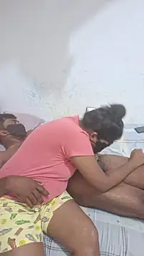 Snapshot of Amaayaa chatting on February 14, 2026, 11:45 pm Amaayaa online show from February 14, 2026, 11:45 pm