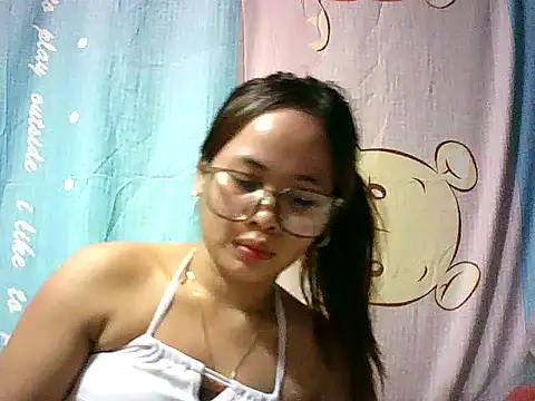 Snapshot of Katrina_Summer chatting on December 16, 2025, 5:51 pm Katrina Summer online show from December 16, 2025, 5:51 pm