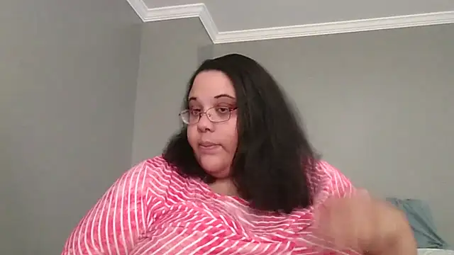 SexyBBW10790 online show from April 8, 2026, 2:06 pm