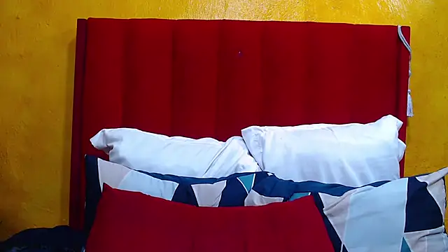 Snapshot of Candycrush2555 chatting on December 14, 2025, 8:41 am Candycrush2555 online show from December 14, 2025, 8:41 am