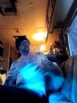 ShawnandDani7074 online show from December 21, 2025, 4:47 pm