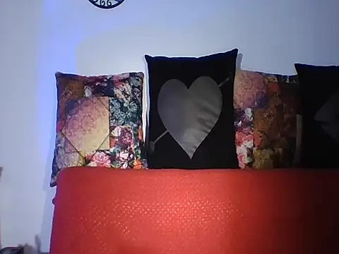 a miss online show from November 21, 2025, 12:21 am