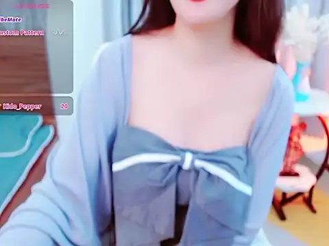 girlsweets2277 online show from September 22, 2025, 4:58 am