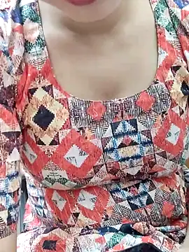 Hot-rima online show from March 25, 2026, 6:03 pm