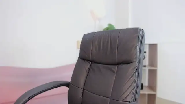 yasmin elite online show from January 15, 2026, 12:10 pm