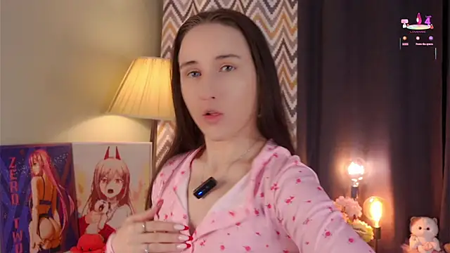 Snapshot of MaudAle chatting on December 2, 2025, 1:11 am MaudAle online show from December 2, 2025, 1:11 am