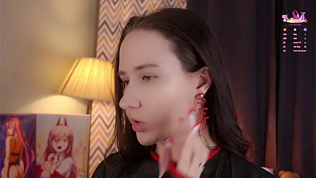 Snapshot of MaudAle chatting on December 5, 2025, 1:25 am MaudAle online show from December 5, 2025, 1:25 am