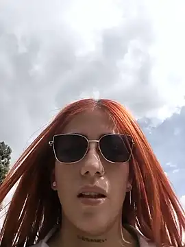 Alis xxx online show from March 19, 2026, 7:51 pm