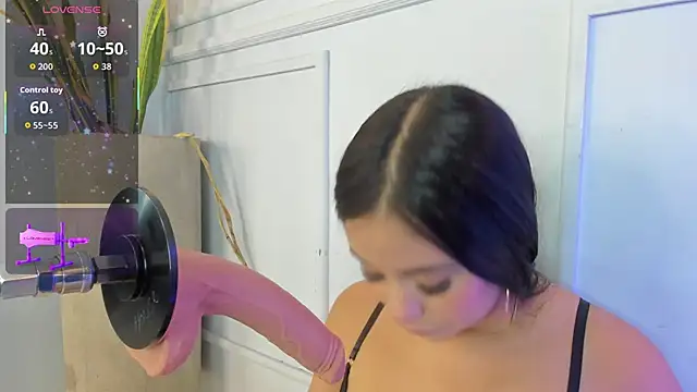 Jazmiinee online show from December 20, 2025, 7:54 pm