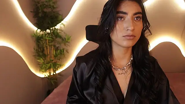 Emma and Issac online show from February 26, 2026, 8:30 pm