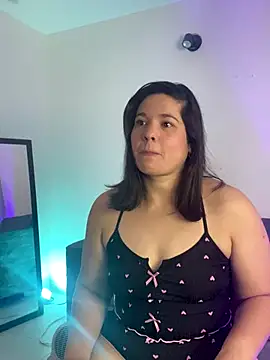 leiablack online show from September 17, 2025, 12:07 pm