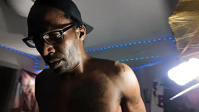 Triggerhappycj100 online show from March 14, 2026, 8:53 am