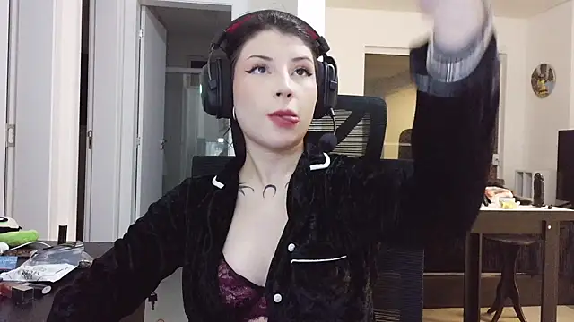 Snapshot of Privad_ravenna chatting on May 26, 2026, 9:55 pm Privad ravenna online show from May 26, 2026, 9:55 pm