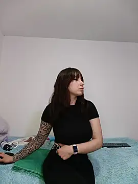 Amber-08 online show from November 25, 2025, 1:33 pm