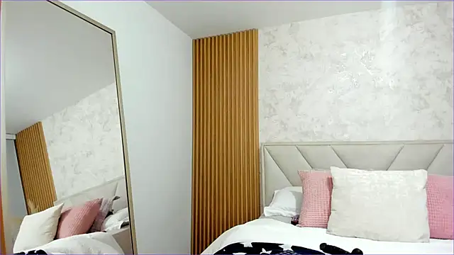 biancabigboobs22 online show from November 16, 2025, 12:16 am