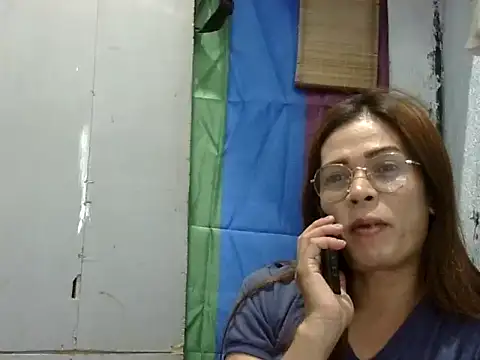 juicycum069 online show from May 28, 2026, 9:28 am