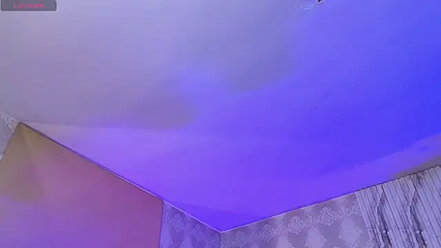 Naomy tay1 online show from January 12, 2026, 3:23 am