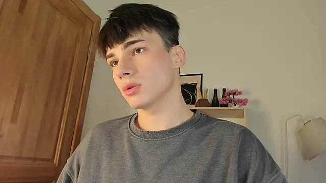 mystic evan online show from December 5, 2025, 3:52 pm