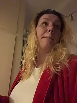 Snapshot of Sidney_Rockz chatting on October 8, 2025, 4:43 am Sidney Rockz online show from October 8, 2025, 4:43 am