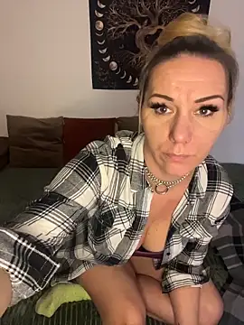 Snapshot of Sidney_Rockz chatting on November 15, 2025, 10:56 am Sidney Rockz online show from November 15, 2025, 10:56 am