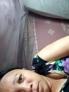 Mamapm20 online show from September 22, 2025, 9:28 pm