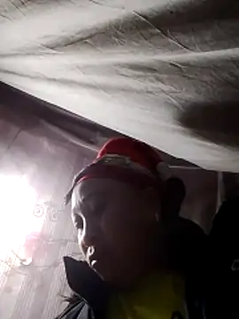 Mamapm20 online show from November 30, 2025, 10:03 pm